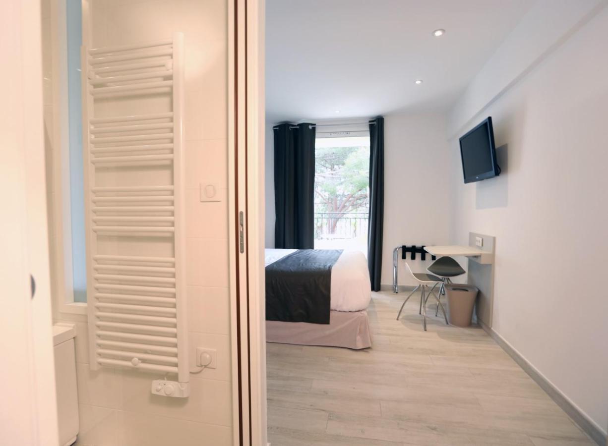 Hotel De La Plage - Hdlp Bormes-les-Mimosas Eksteriør bilde