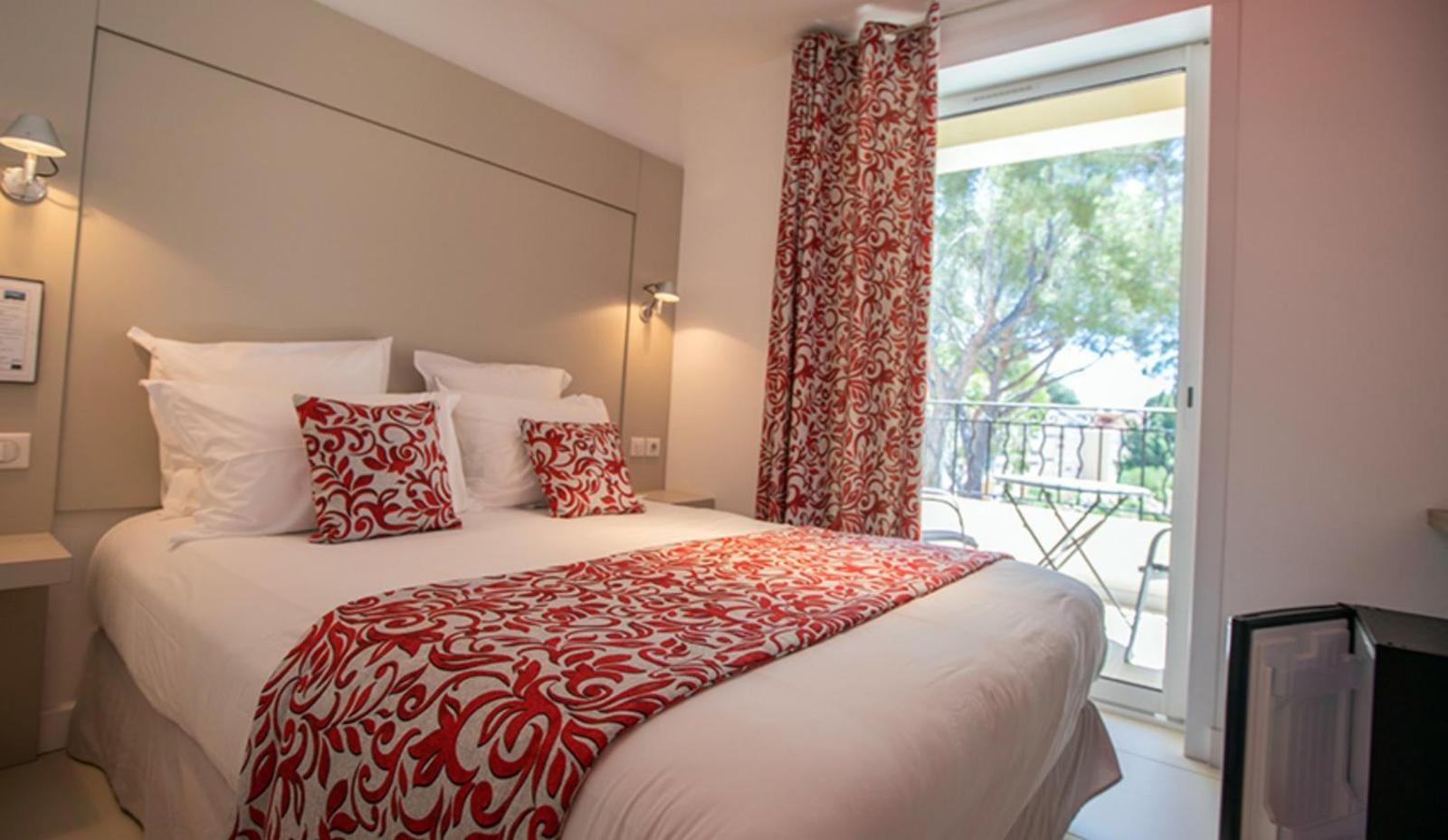 Hotel De La Plage - Hdlp Bormes-les-Mimosas Eksteriør bilde